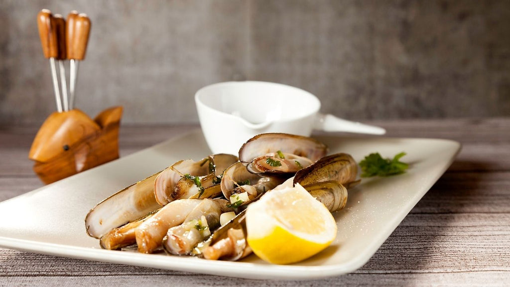 Galicische Schwertmuscheln mit Knoblauch und Petersilie